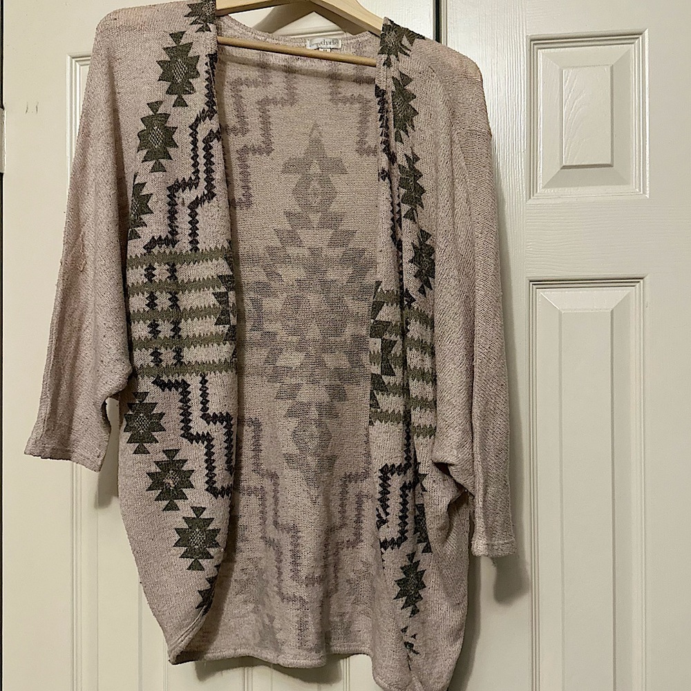 Charming Charlie size M women’s sweater/coverlet